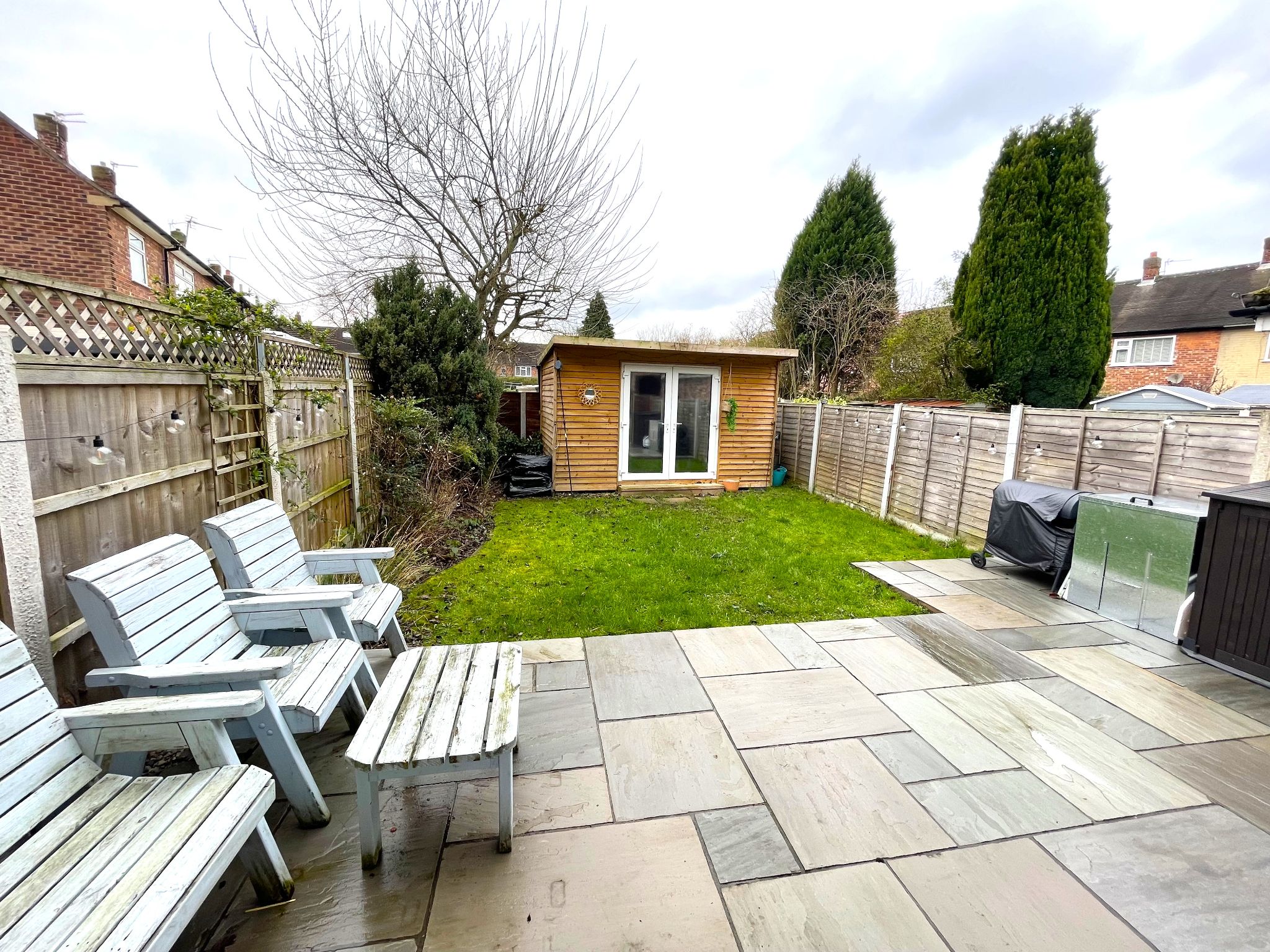 2 bedroom mid terraced house For Sale in Manchester - Photograph 17.