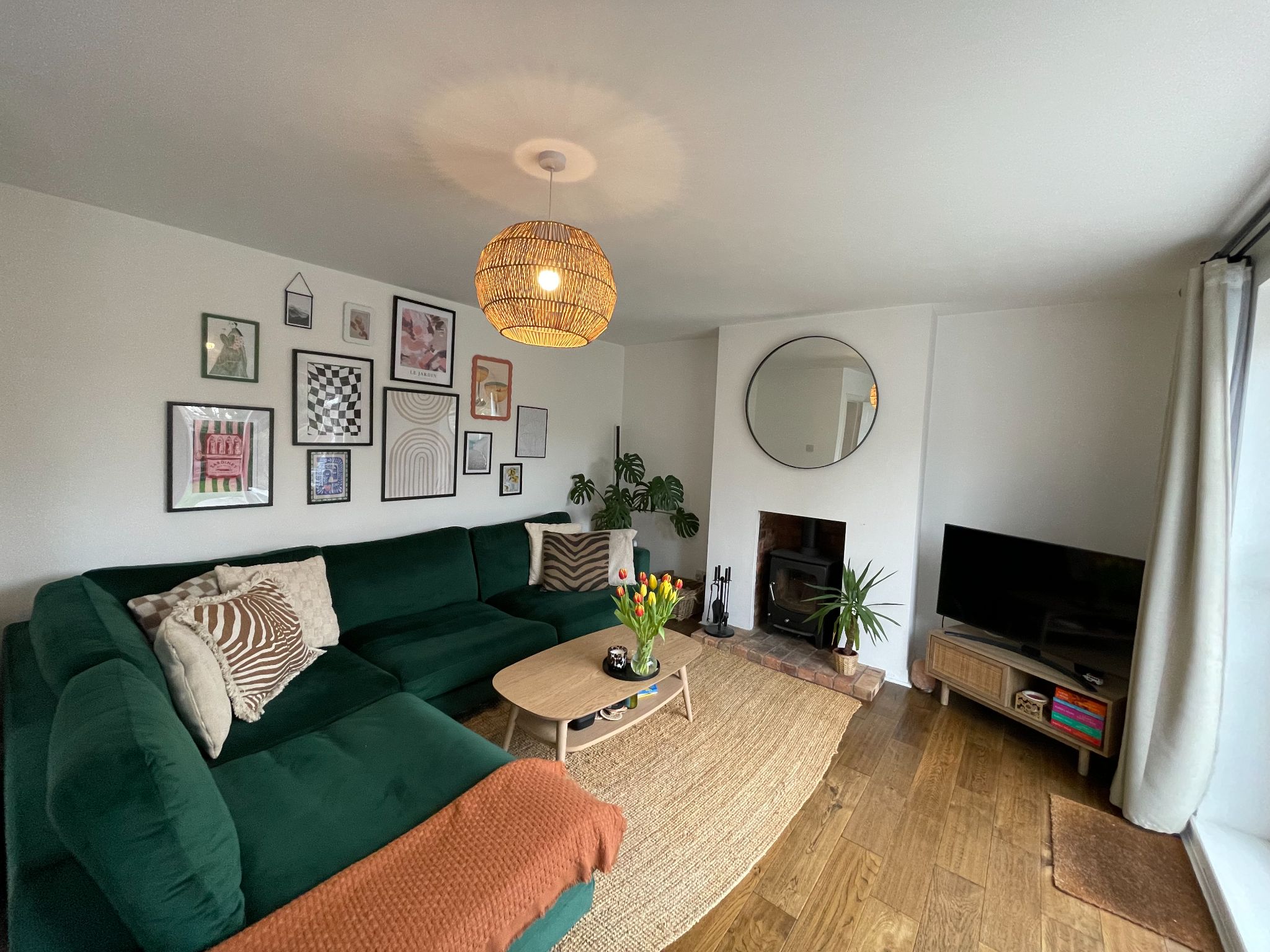 2 bedroom mid terraced house For Sale in Manchester - Property photograph.