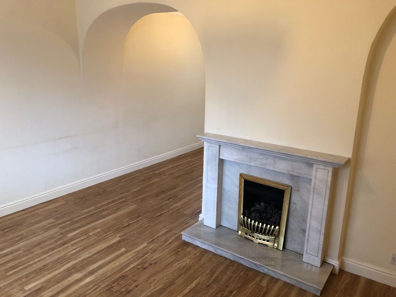 3 bedroom mid terraced house To Let in Manchester - Photograph 5.