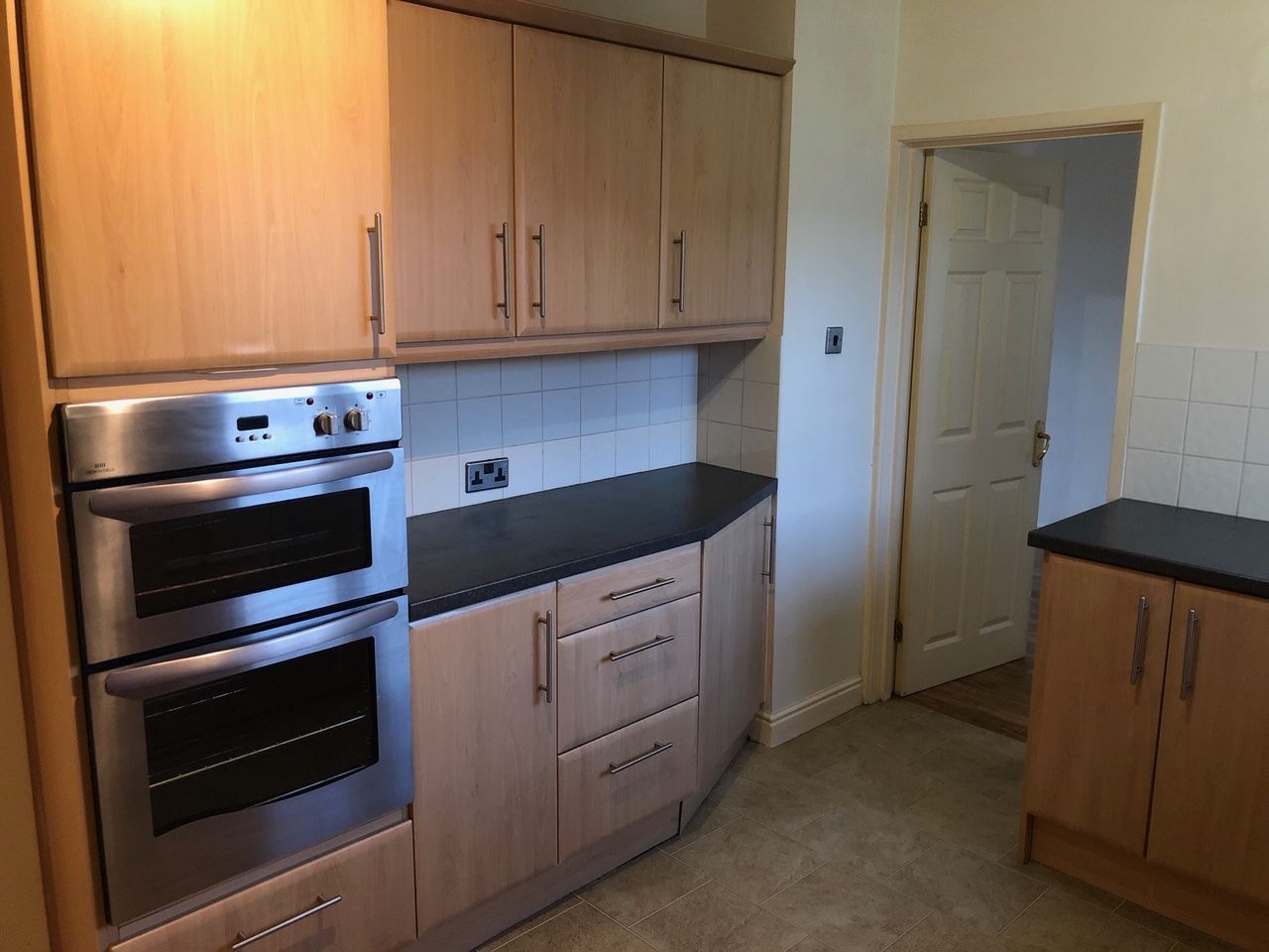 3 bedroom mid terraced house To Let in Manchester - Property photograph.