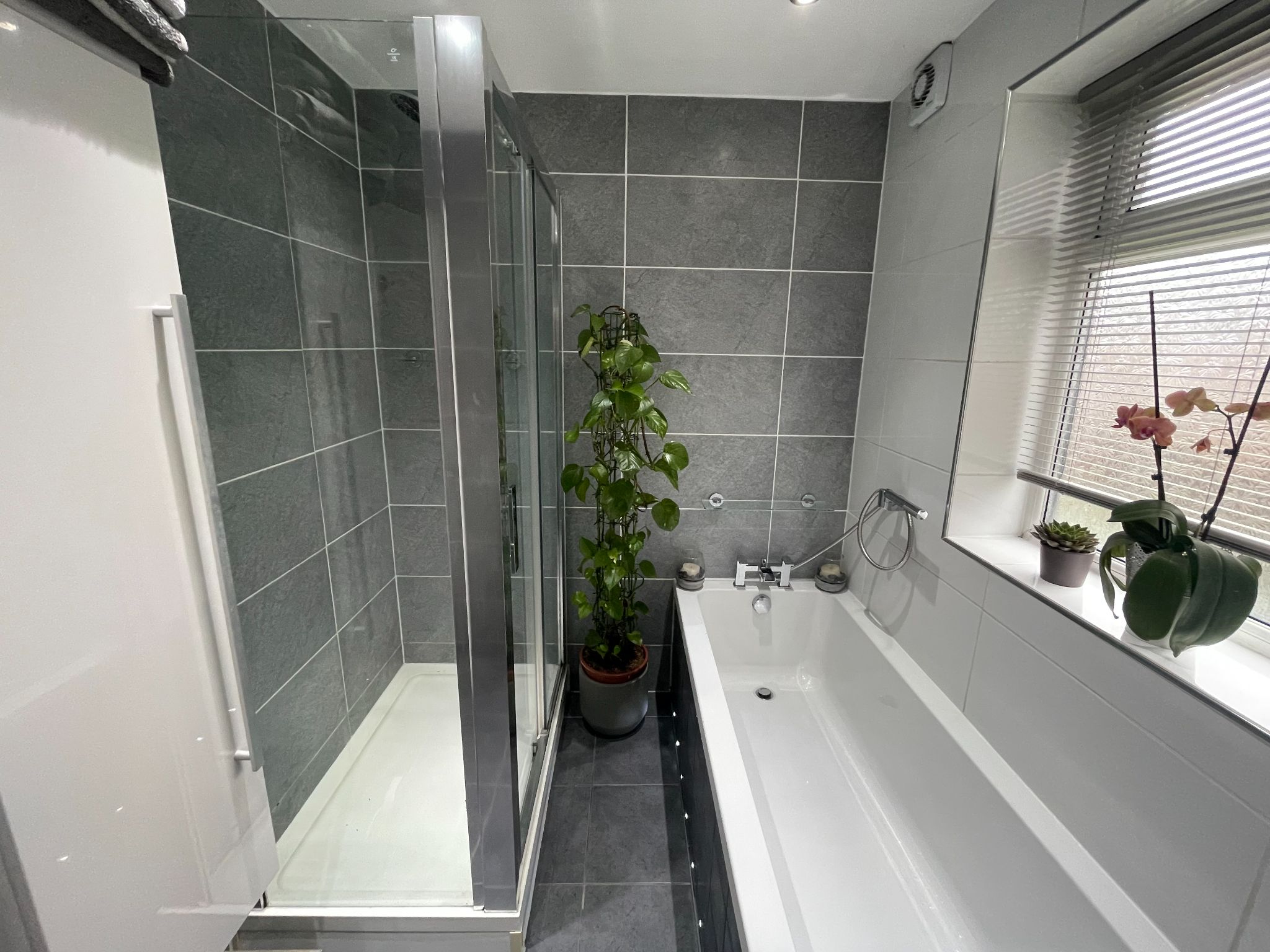 4 bedroom semi-detached house For Sale in Manchester - Photograph 8.