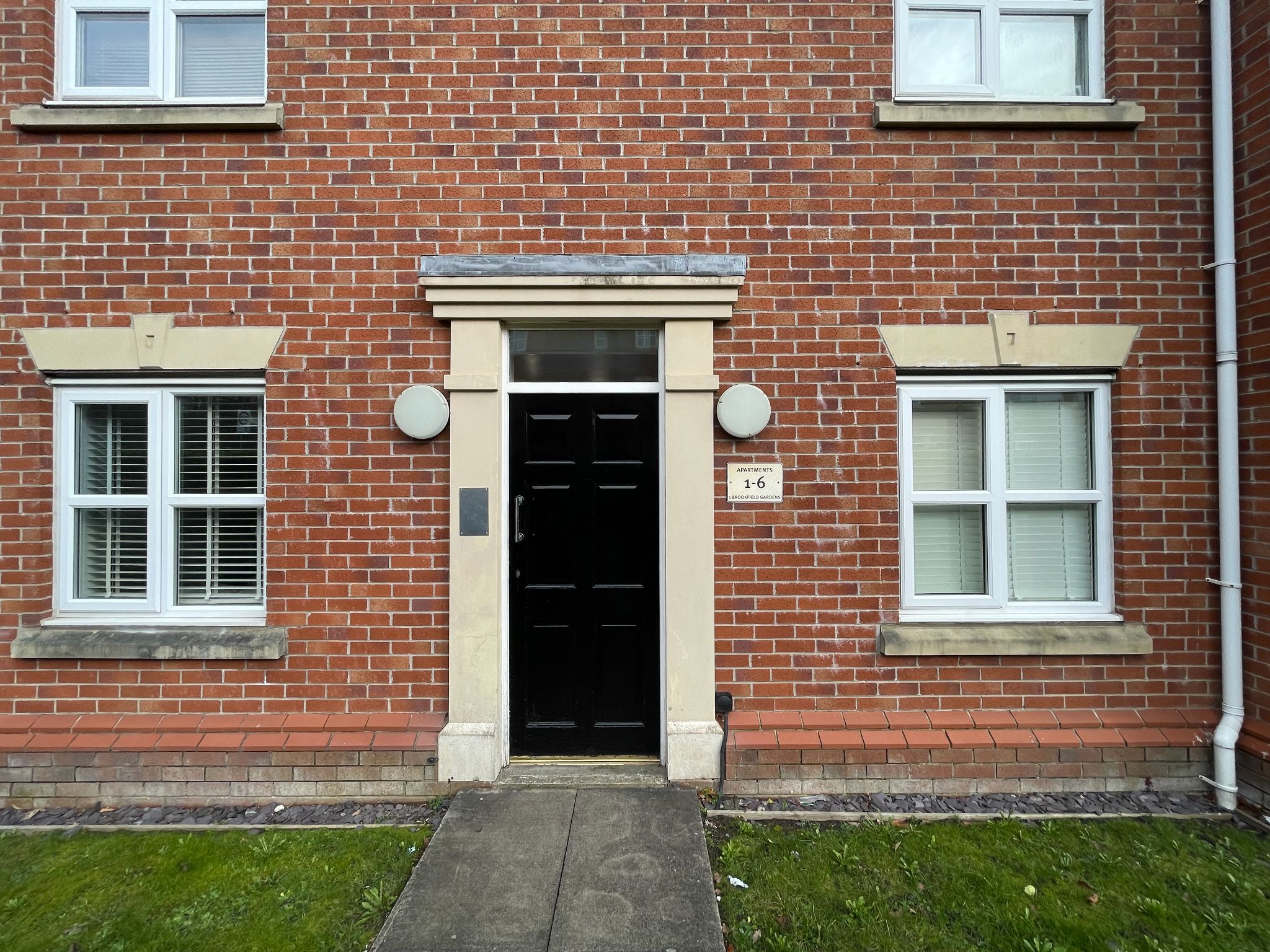 2 bedroom apartment flat/apartment For Sale in Manchester - Photograph 2.