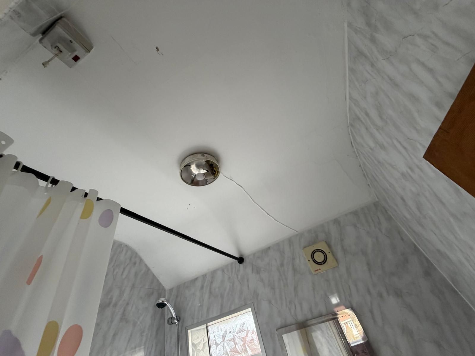 3 bedroom mid terraced house To Let in Manchester - Photograph 9.