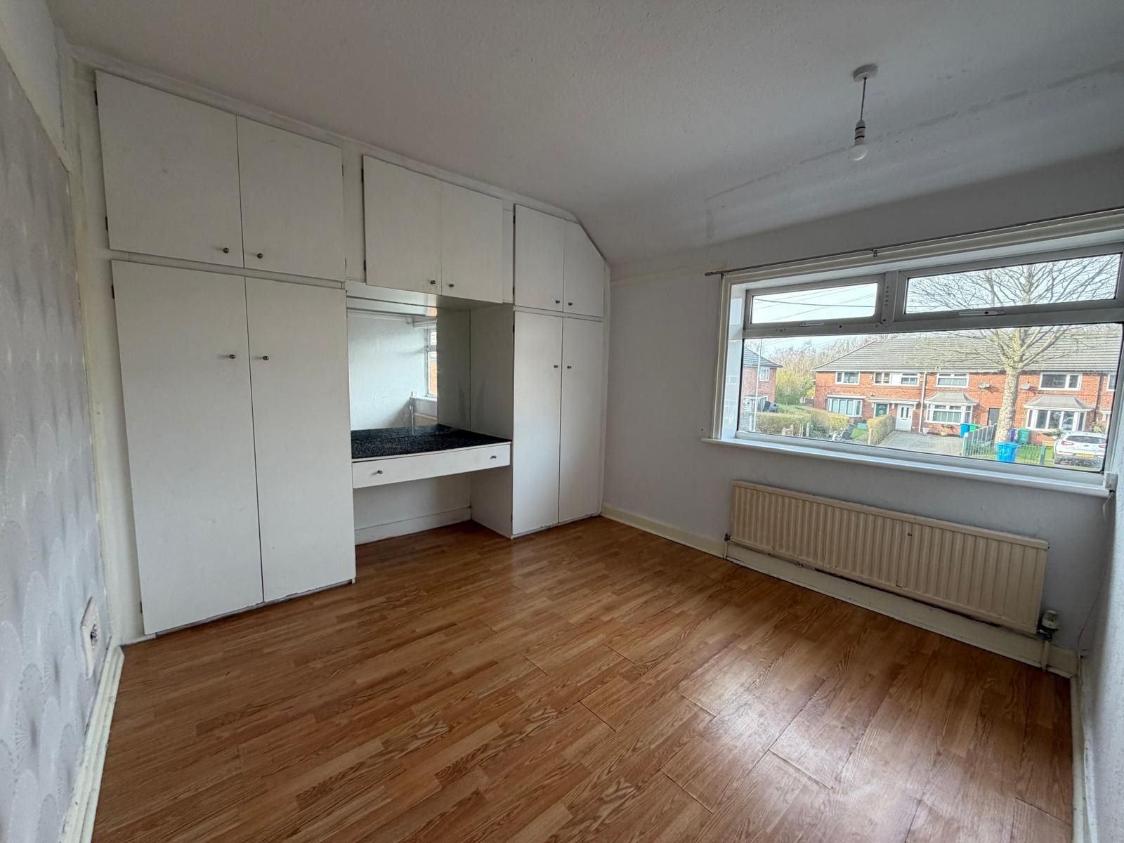 3 bedroom mid terraced house To Let in Manchester - Photograph 4.