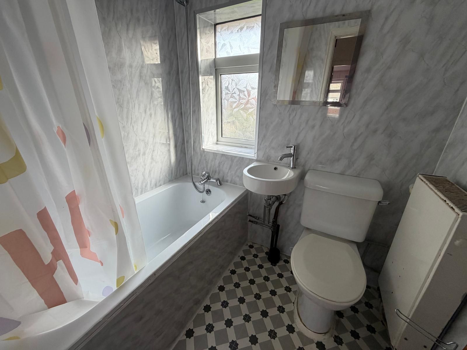 3 bedroom mid terraced house To Let in Manchester - Photograph 7.