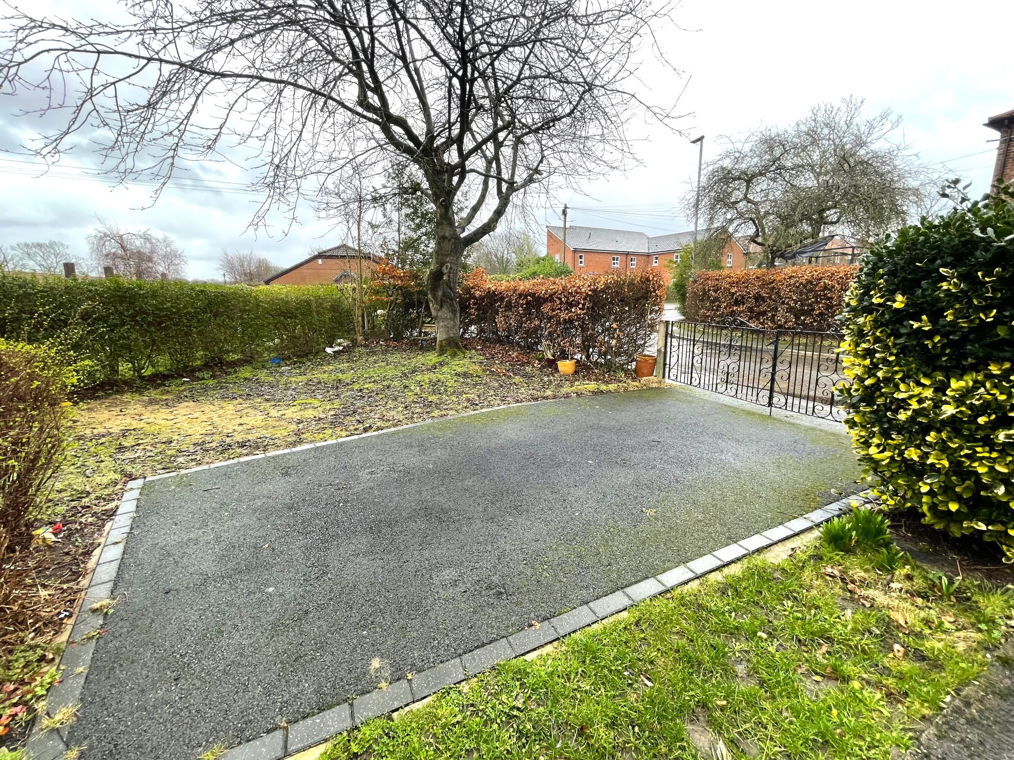 3 bedroom mid terraced house For Sale in Manchester - Photograph 14.