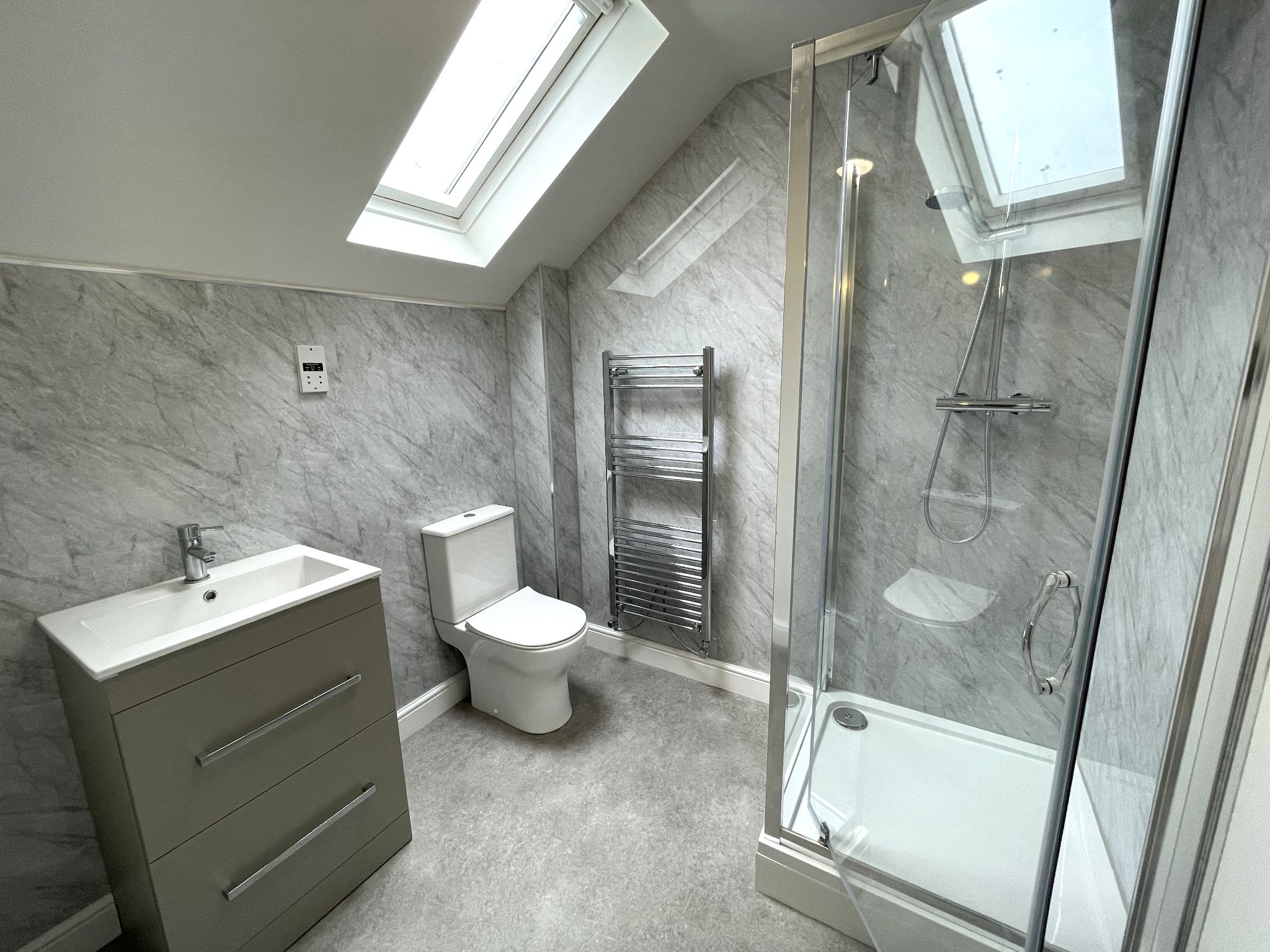 4 bedroom town house For Sale in Manchester - Photograph 19.