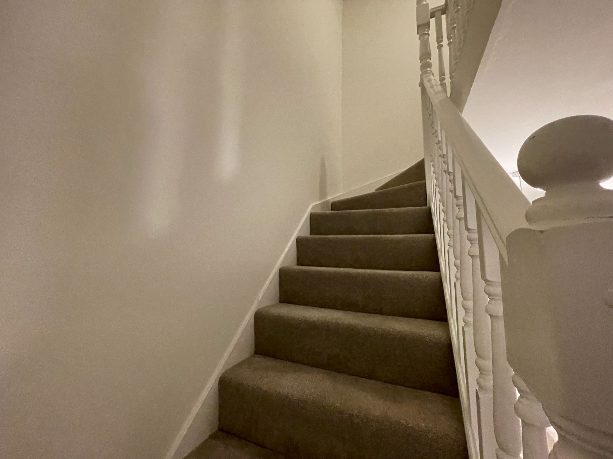 4 bedroom town house For Sale in Manchester - Photograph 16.