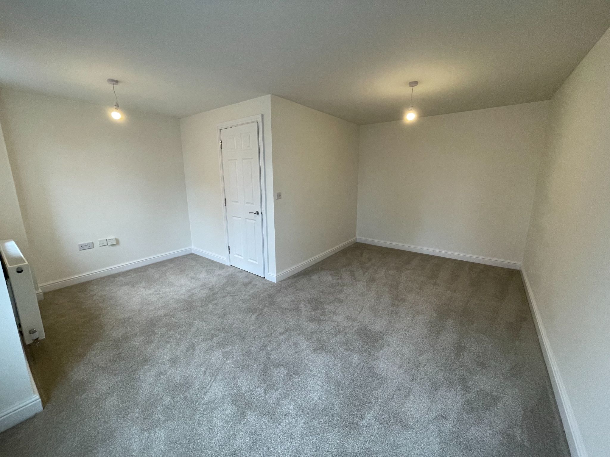 4 bedroom town house For Sale in Manchester - Photograph 13.