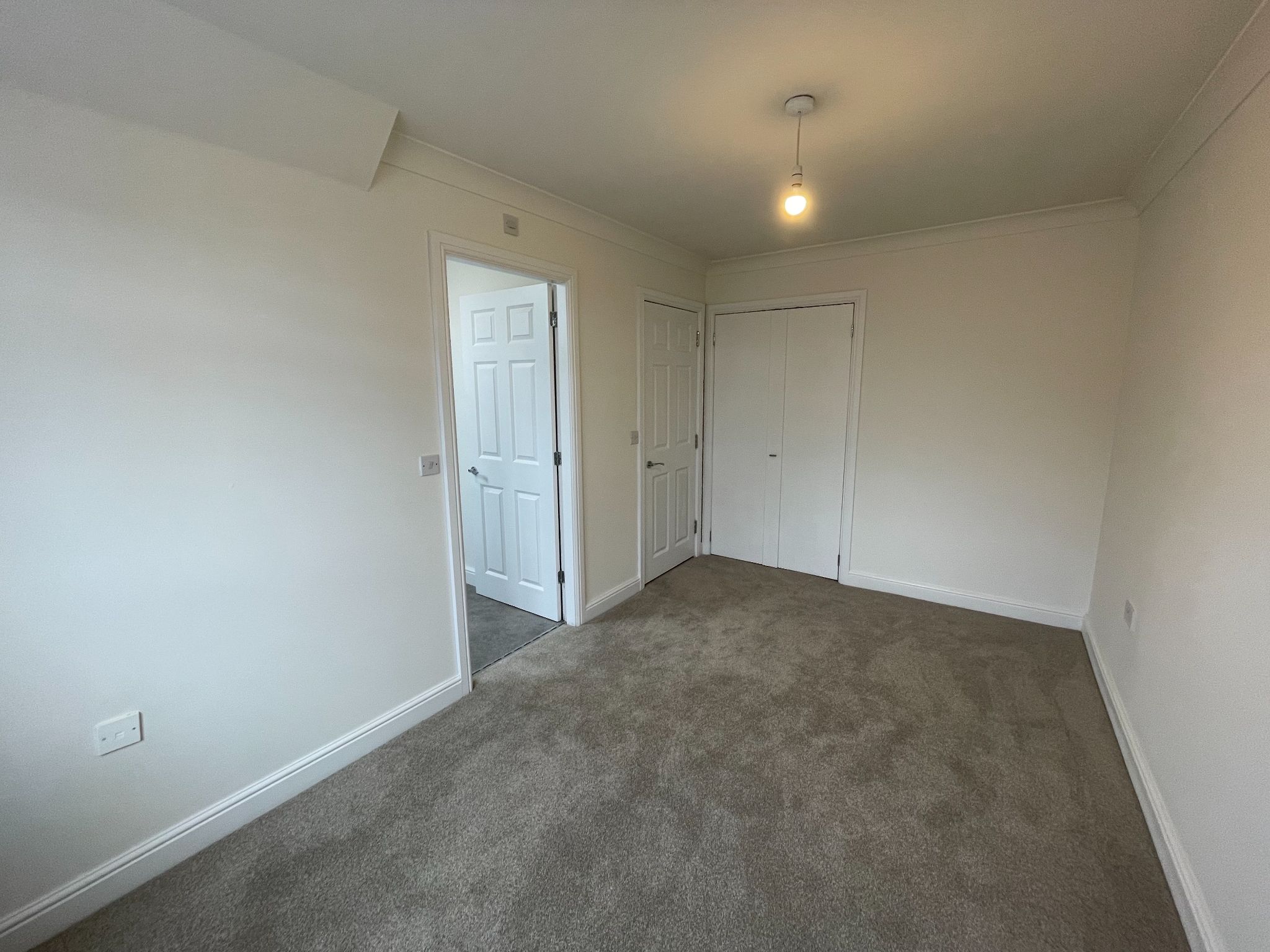4 bedroom town house For Sale in Manchester - Photograph 18.