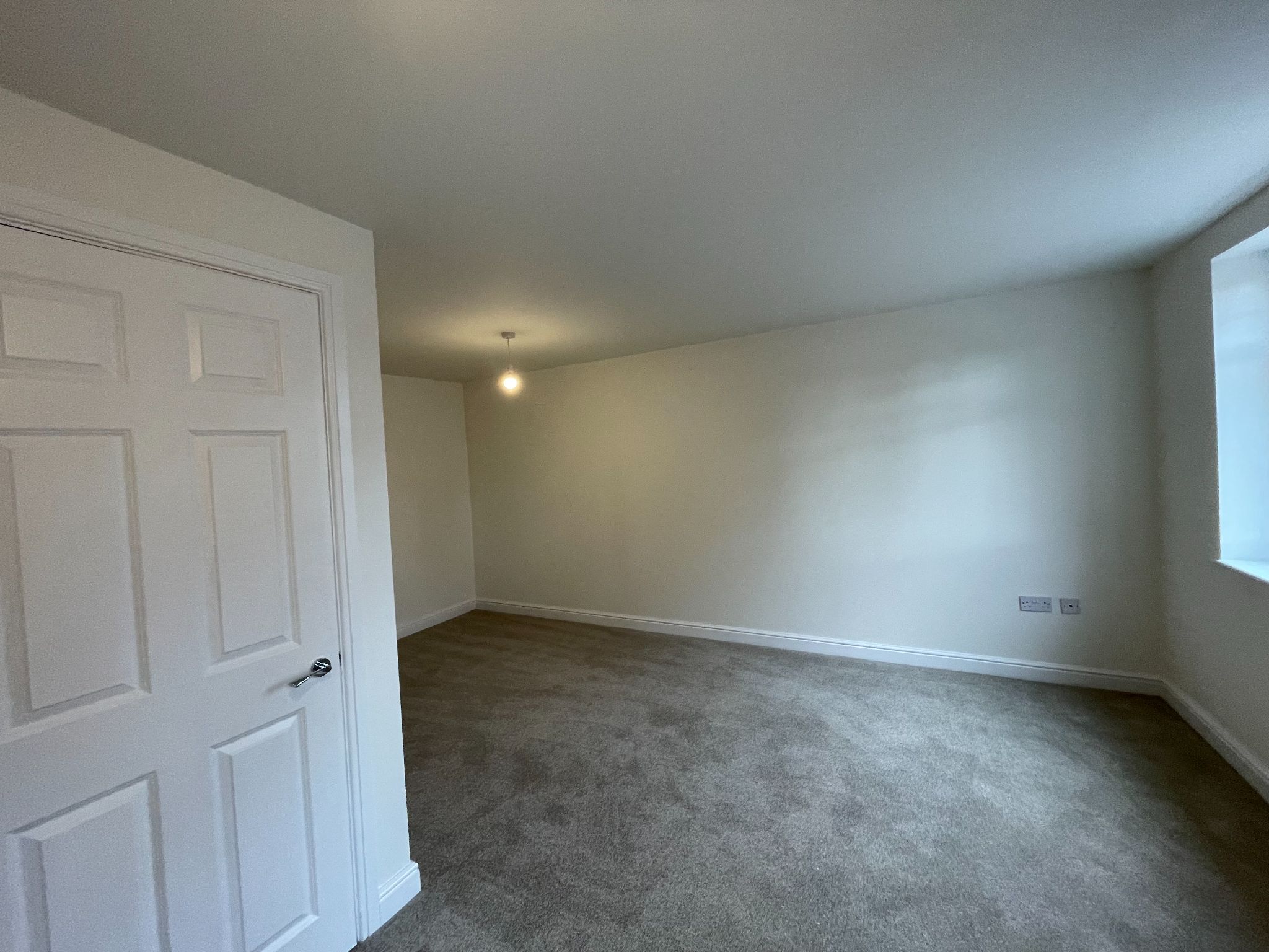 4 bedroom town house For Sale in Manchester - Photograph 11.
