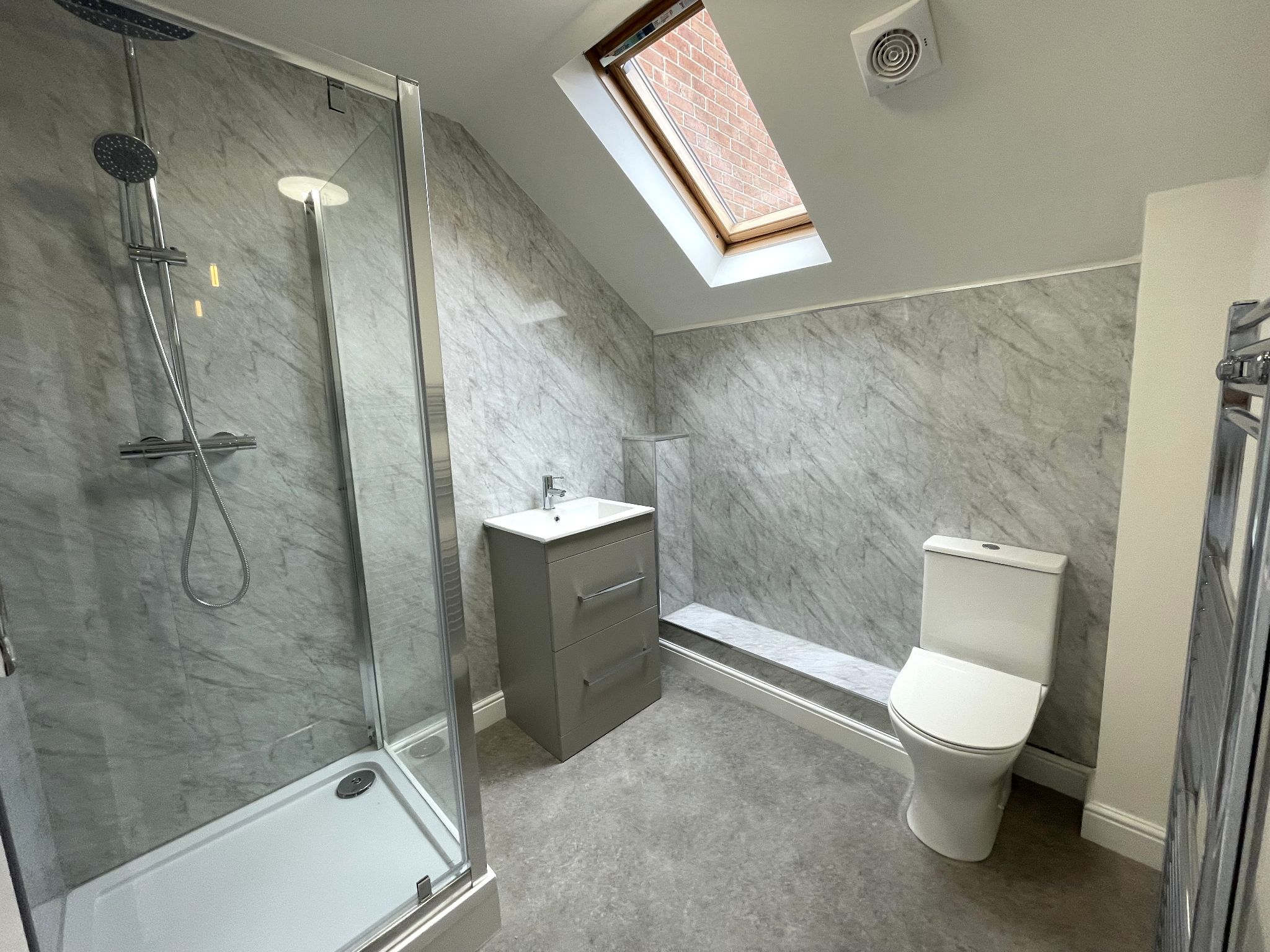 4 bedroom town house For Sale in Manchester - Photograph 21.