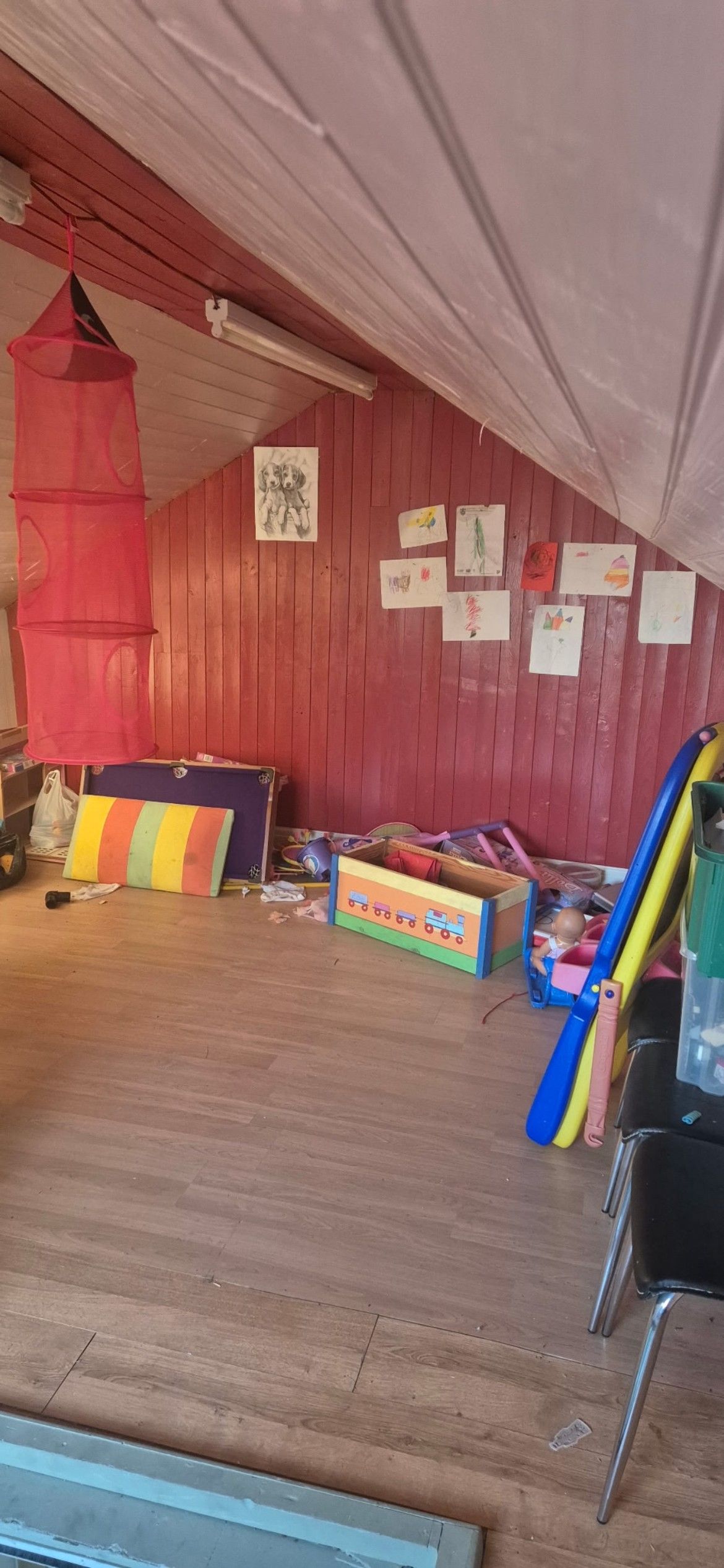 5 bedroom semi-detached house For Sale in Manchester - Photograph 18.