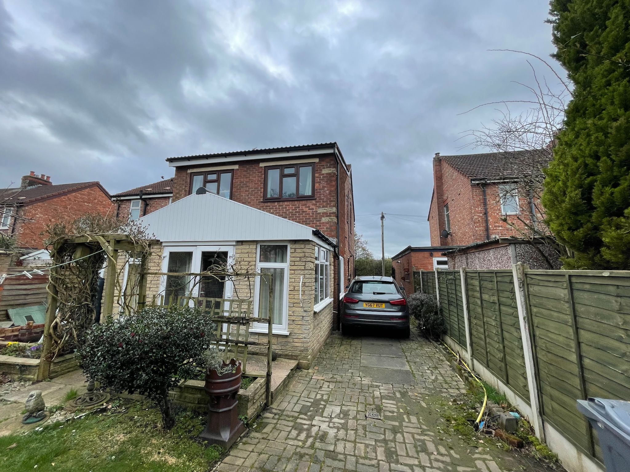 5 bedroom semi-detached house For Sale in Manchester - Photograph 20.