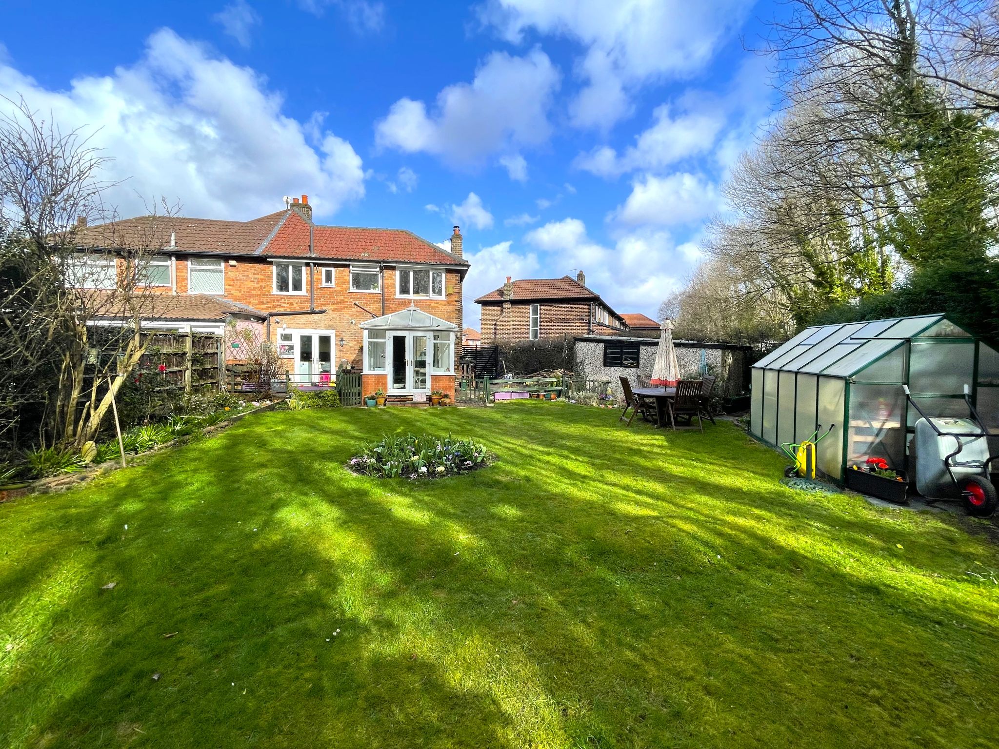 3 bedroom semi-detached house For Sale in Manchester - Photograph 20.