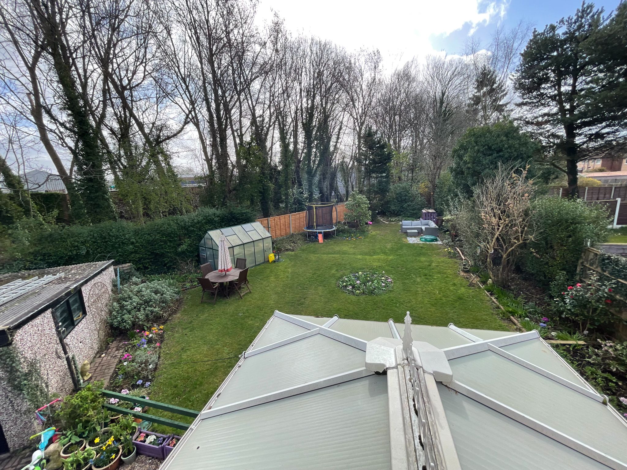 3 bedroom semi-detached house For Sale in Manchester - Photograph 25.