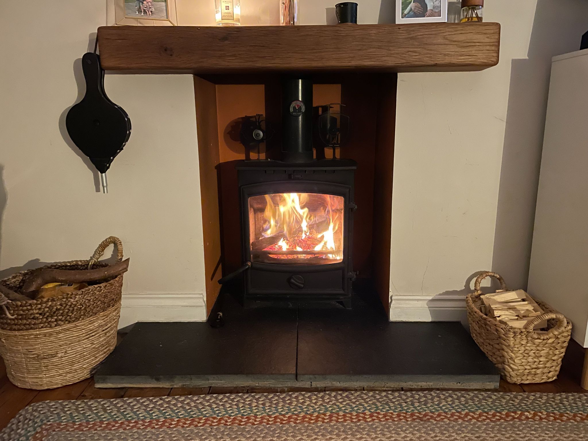 3 bedroom semi-detached house For Sale in Manchester - Photograph 6.