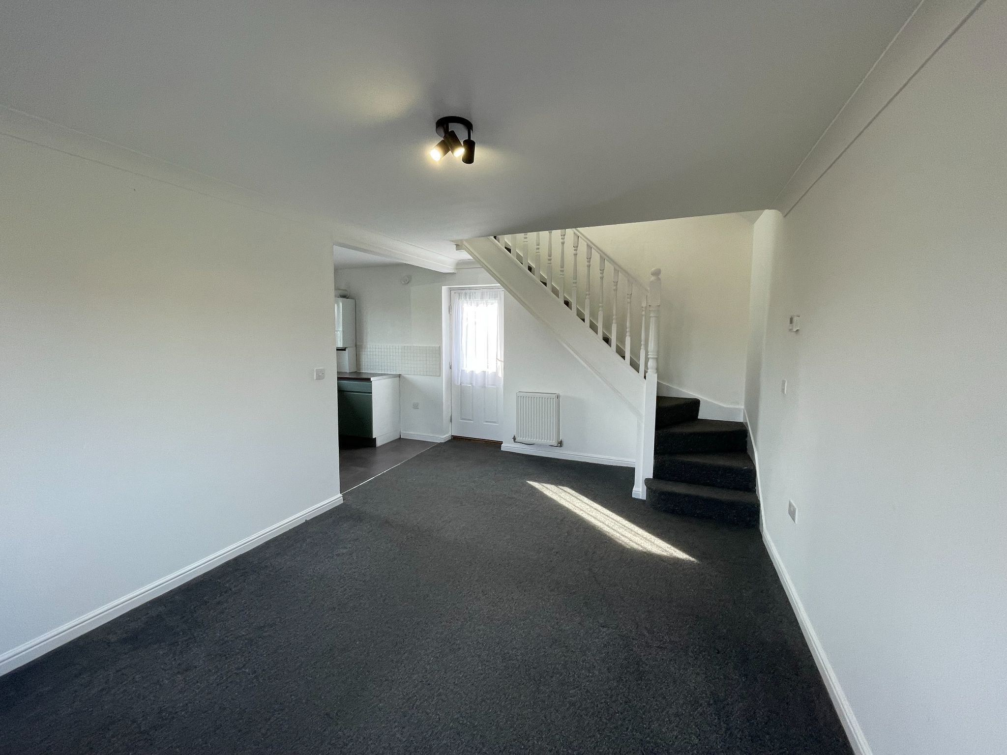 2 bedroom semi-detached house For Sale in Manchester - Property photograph.