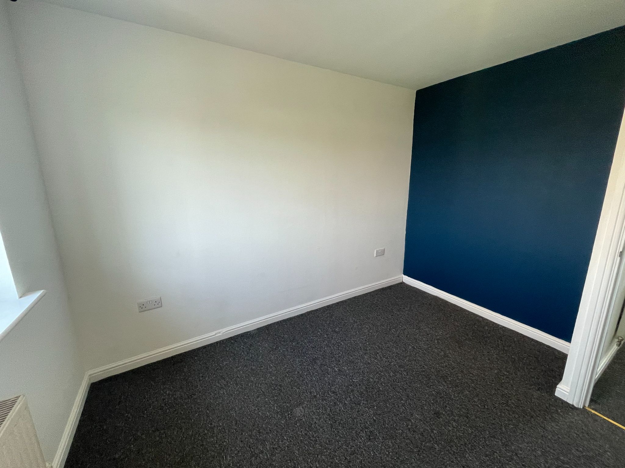 2 bedroom semi-detached house For Sale in Manchester - Photograph 10.