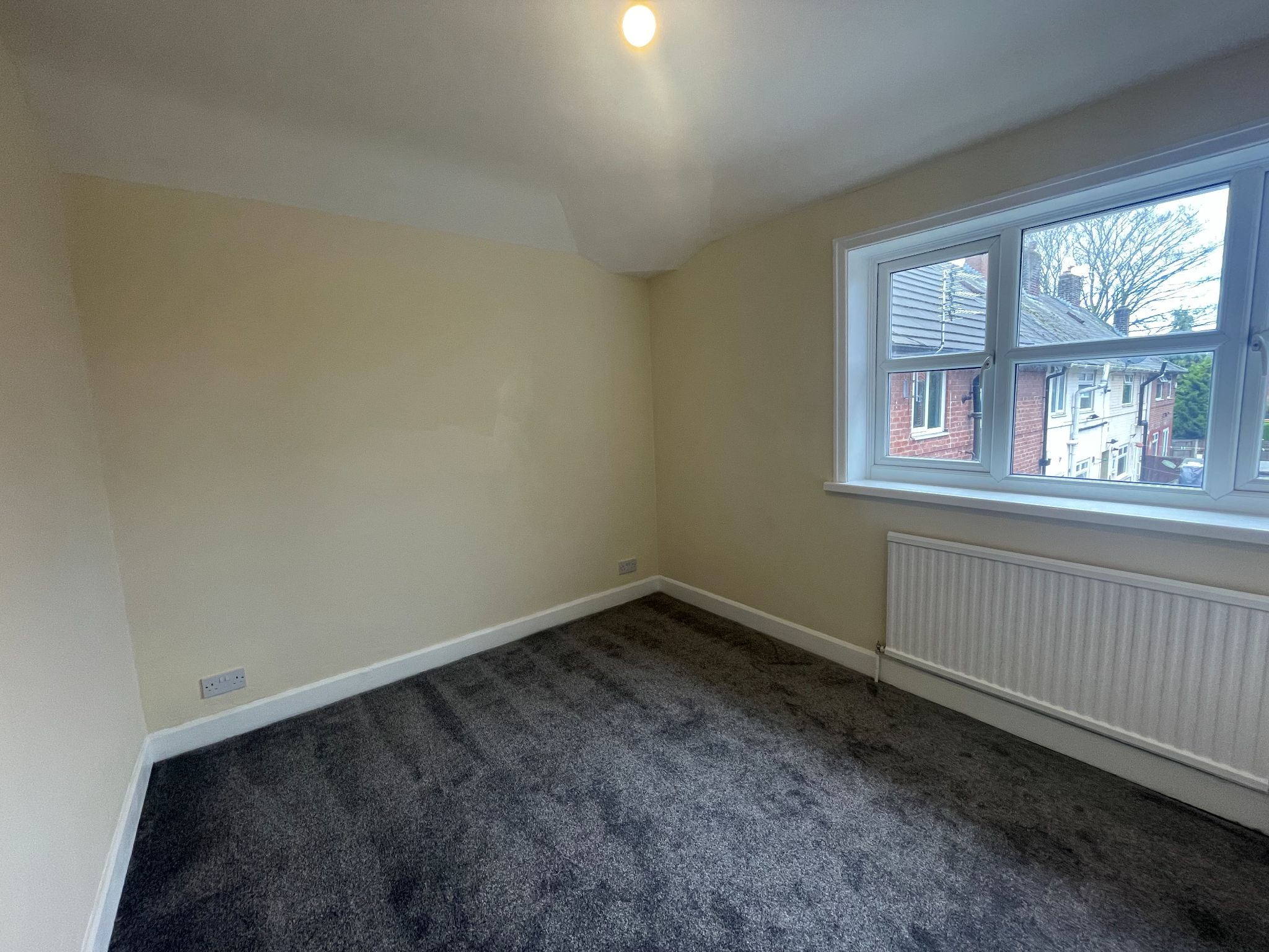 3 bedroom end terraced house For Sale in Manchester - Photograph 12.