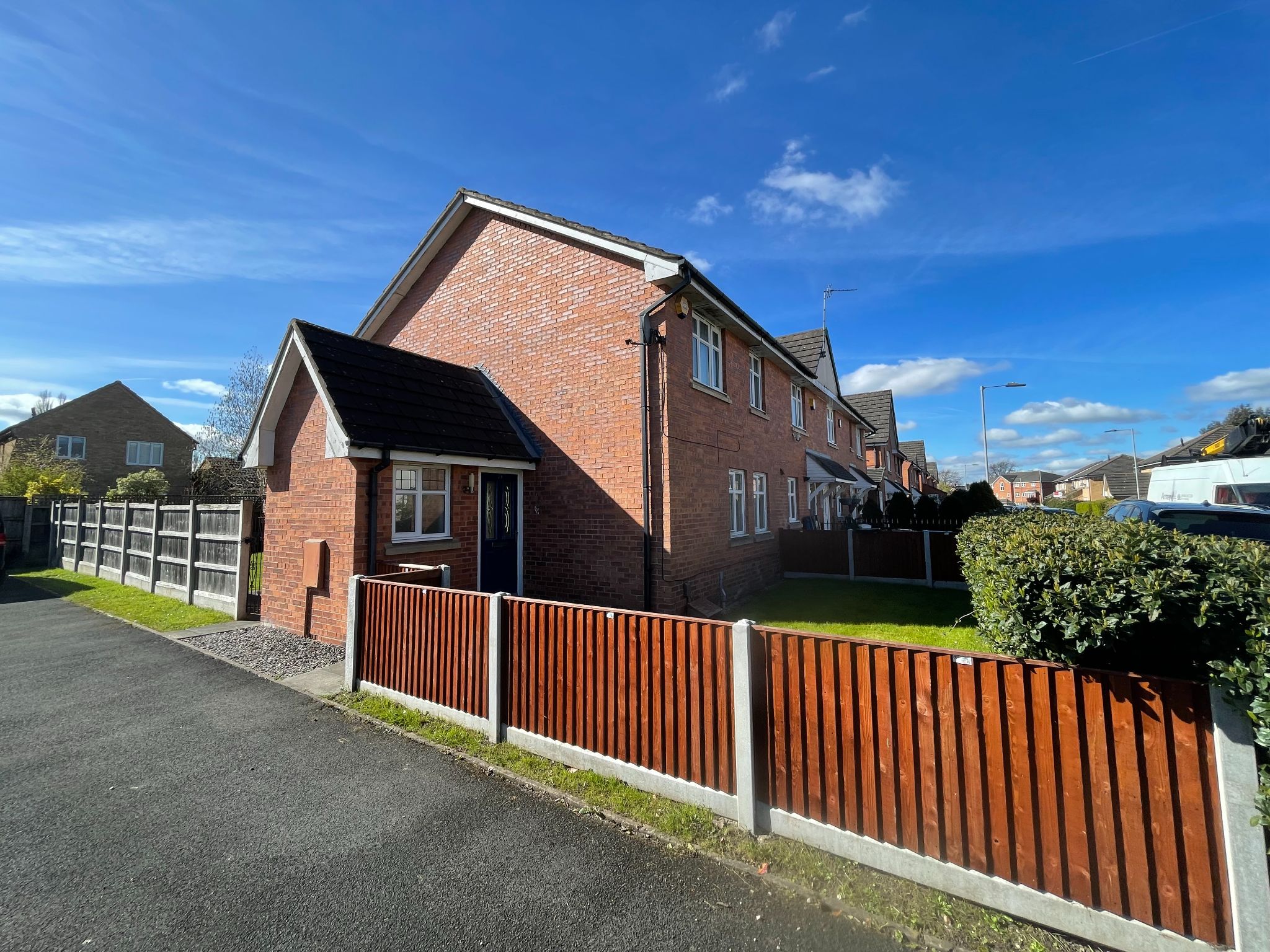3 bedroom semi-detached house For Sale in Manchester - Property photograph.