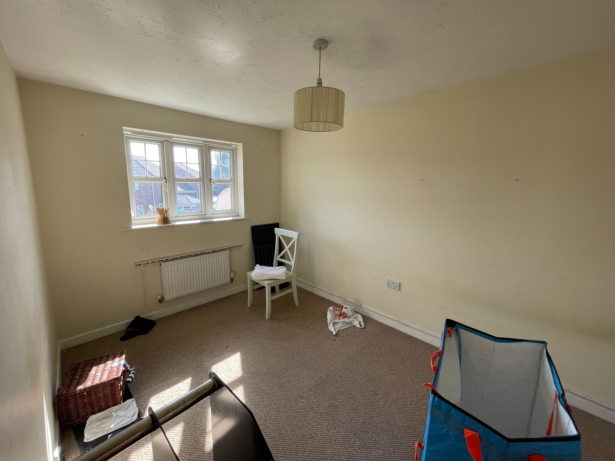 3 bedroom semi-detached house For Sale in Manchester - Photograph 7.