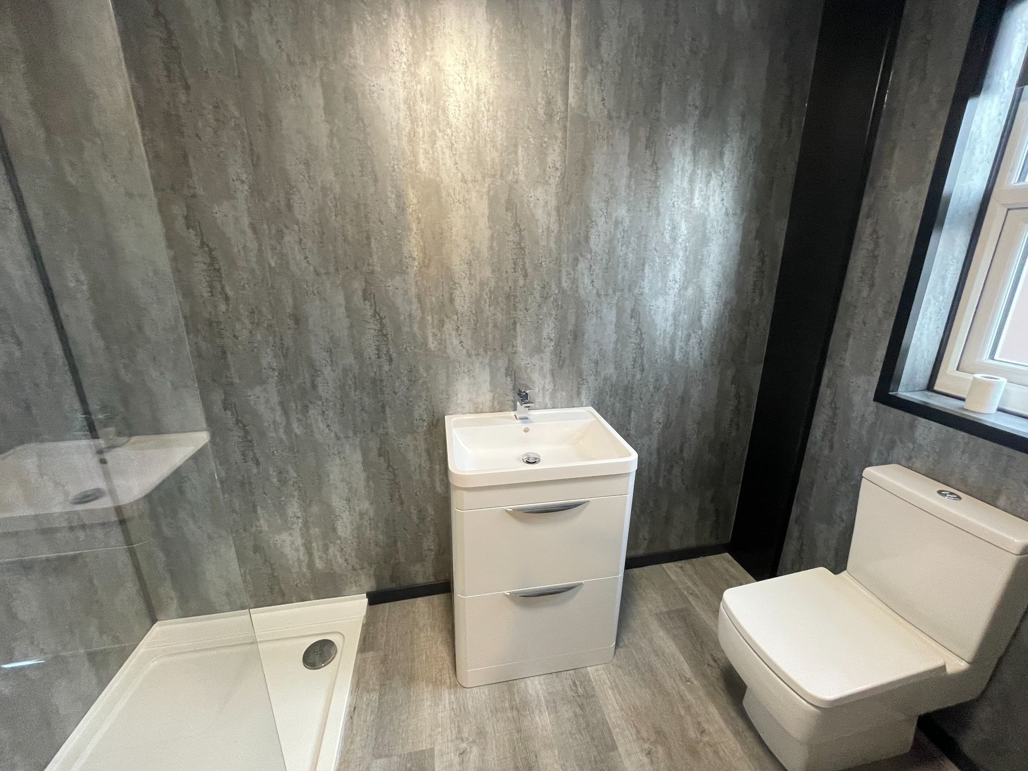 Office For Sale in Manchester - Photograph 18.