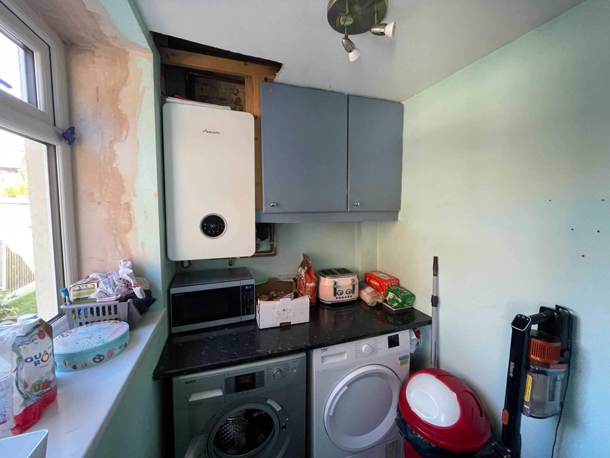 4 bedroom end terraced house For Sale in Manchester - Photograph 13.