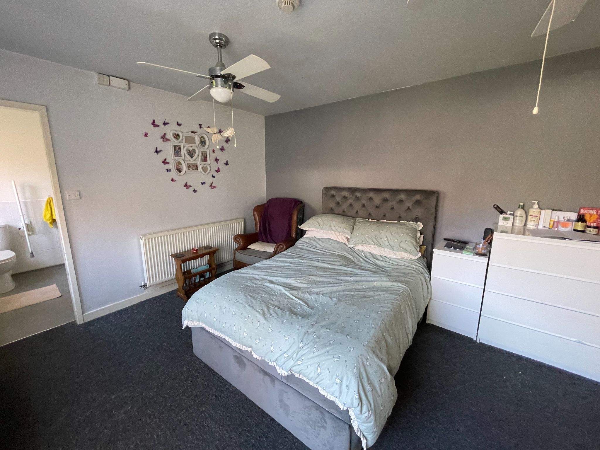 4 bedroom end terraced house For Sale in Manchester - Photograph 18.