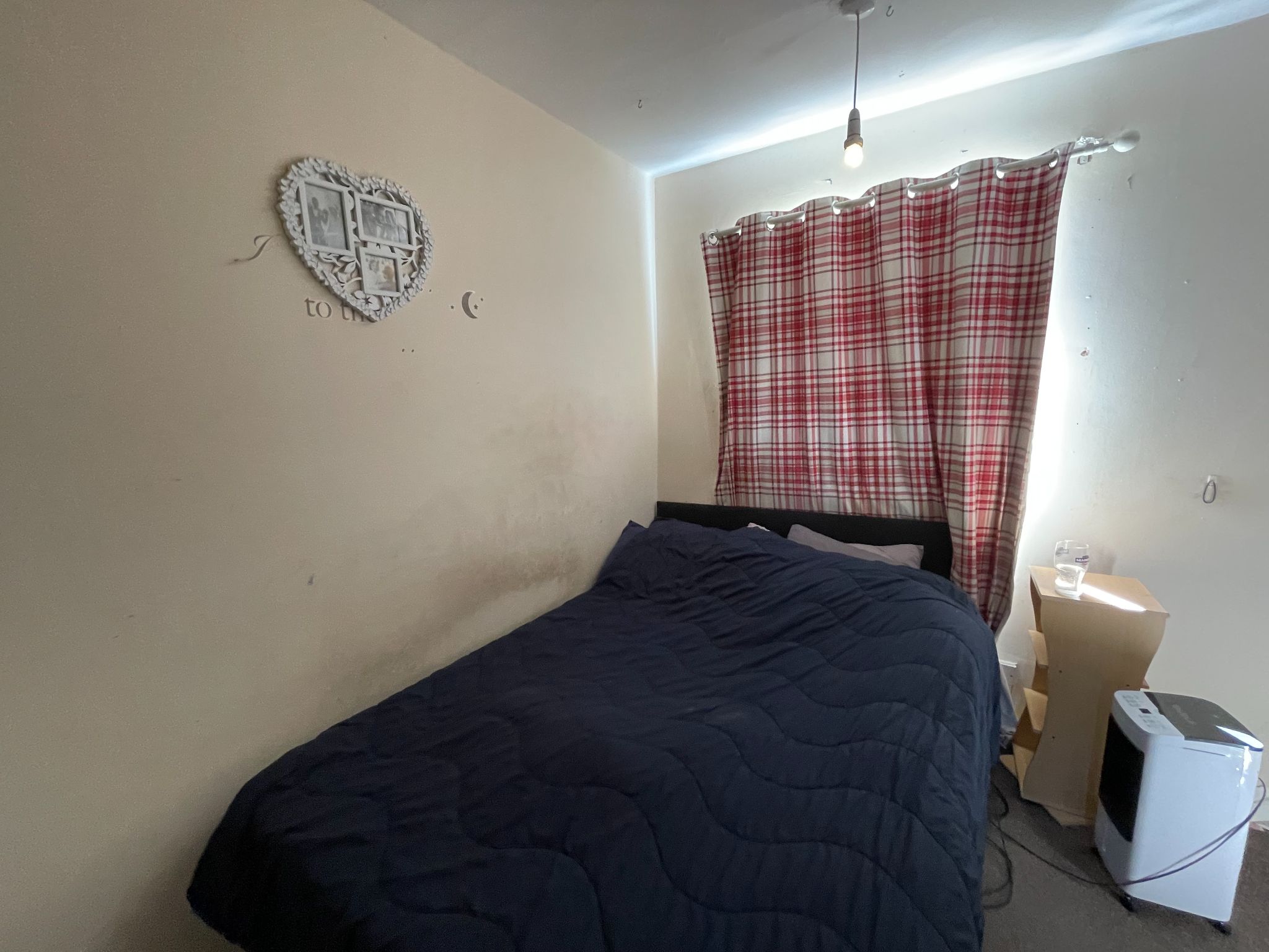 4 bedroom end terraced house For Sale in Manchester - Photograph 6.