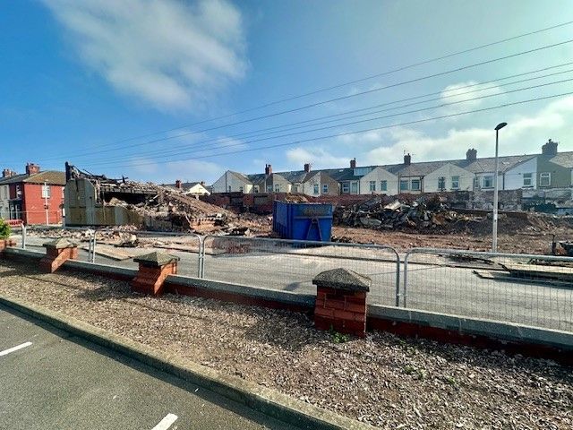 Land For Sale - Photograph 1