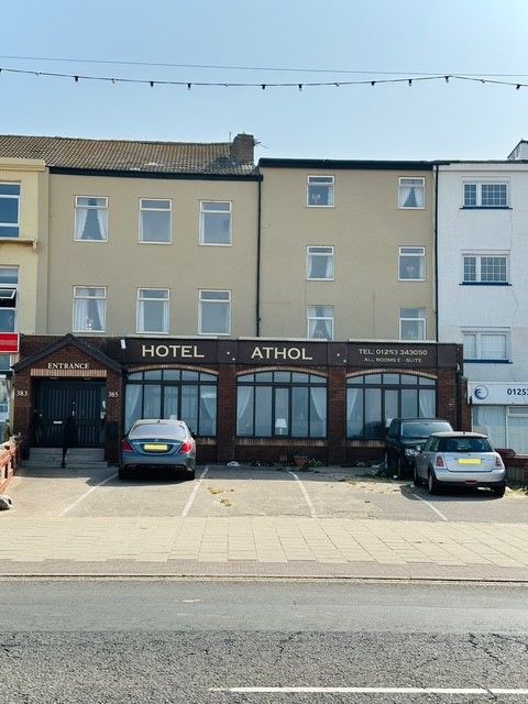 31 Bed Hotel For Sale - Photograph 1