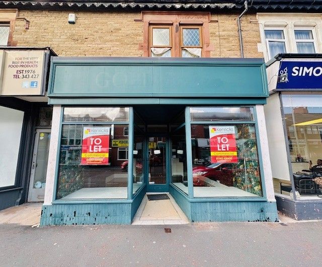 Retail To Rent - Photograph 1