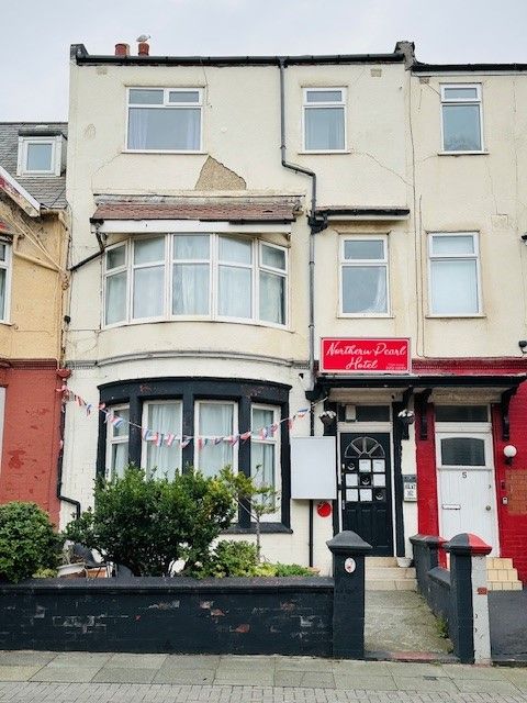 9 Bed Hotel For Sale - Photograph 1