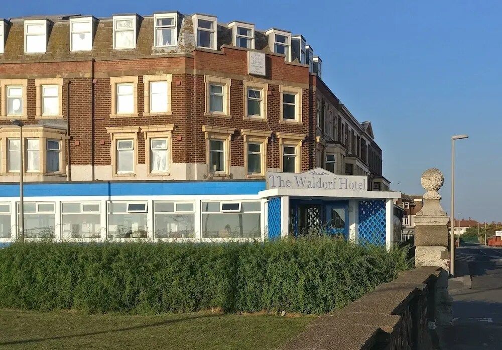 34 Bed Hotel For Sale - Photograph 1