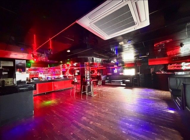 Night Clubs To Rent - Photograph 5