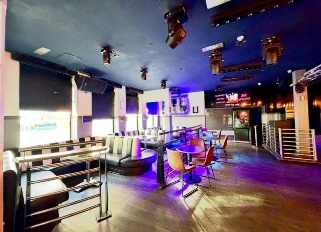 Night Clubs To Rent - Photograph 7