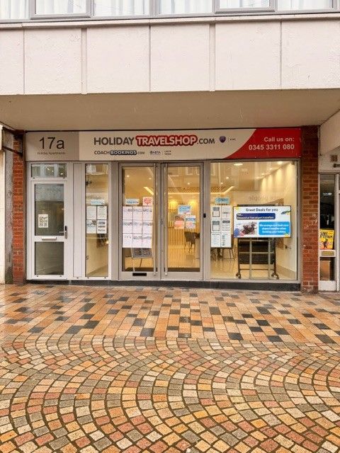 Retail To Rent - Photograph 1