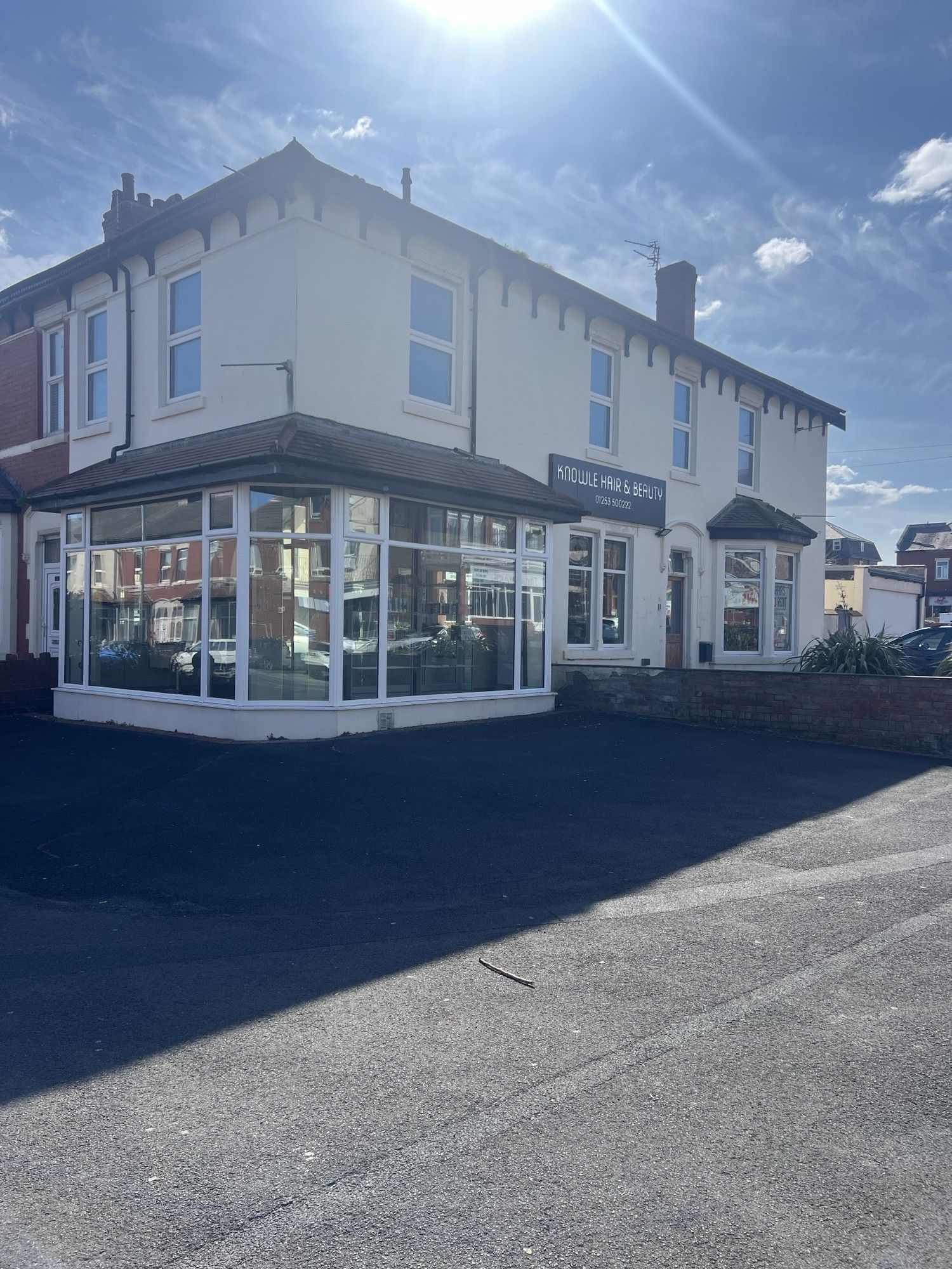 Retail For Sale - Photograph 1