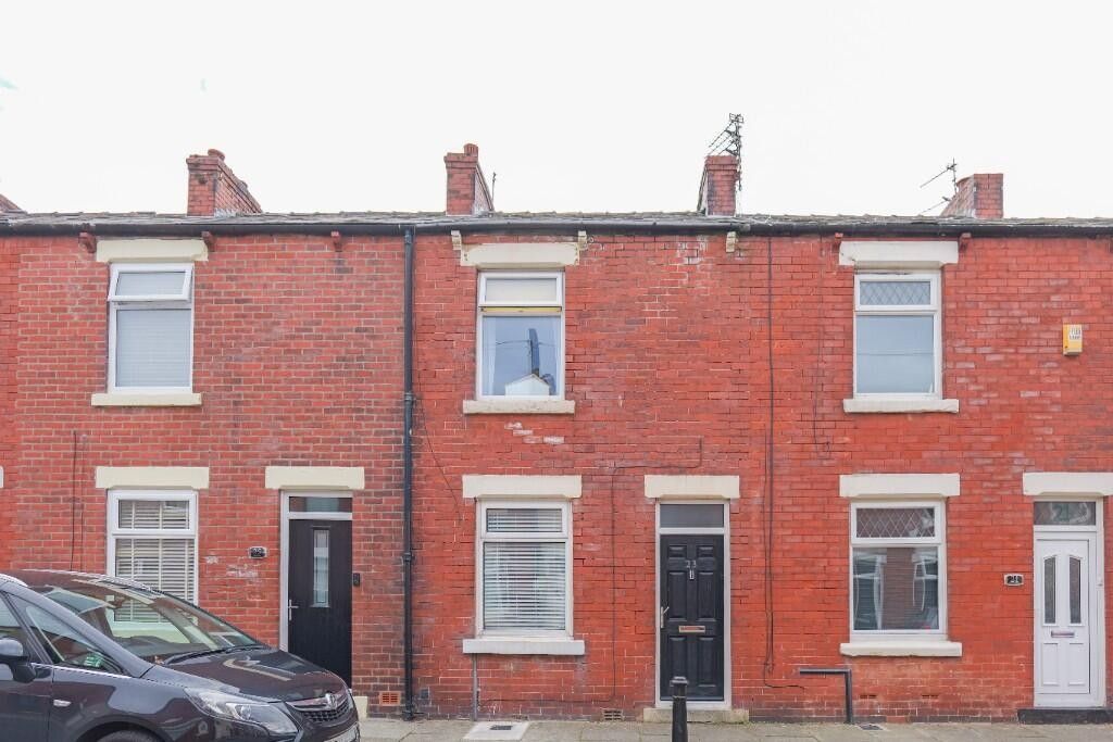 2 Bed Barn Conversion House To Rent - Photograph 1