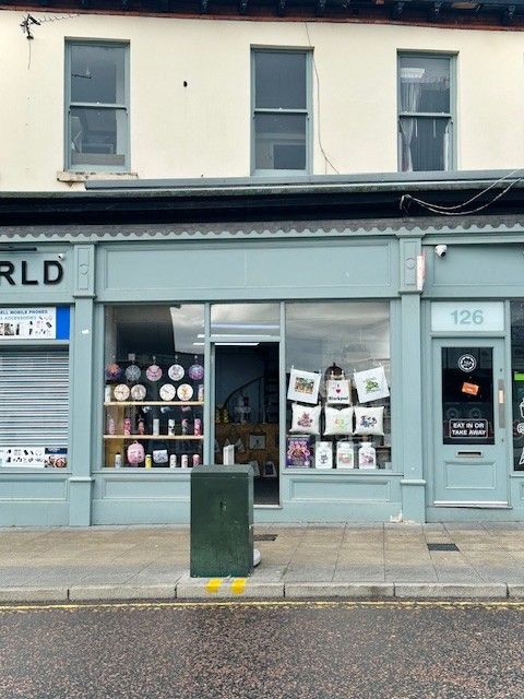 Retail To Rent - Photograph 1