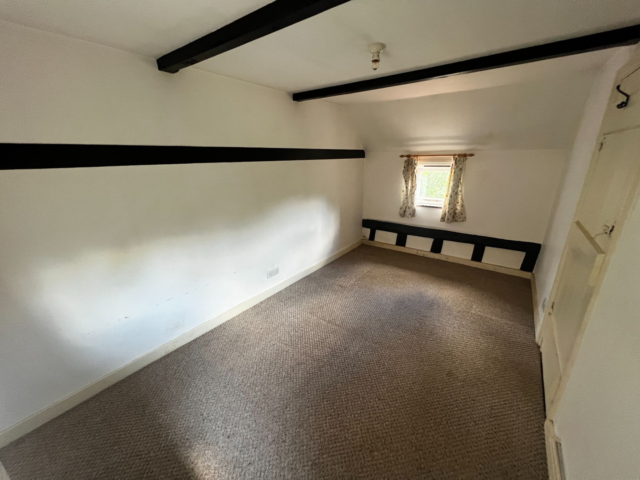 2 bedroom end terraced house Under Offer in Ipswich - Photograph 19.