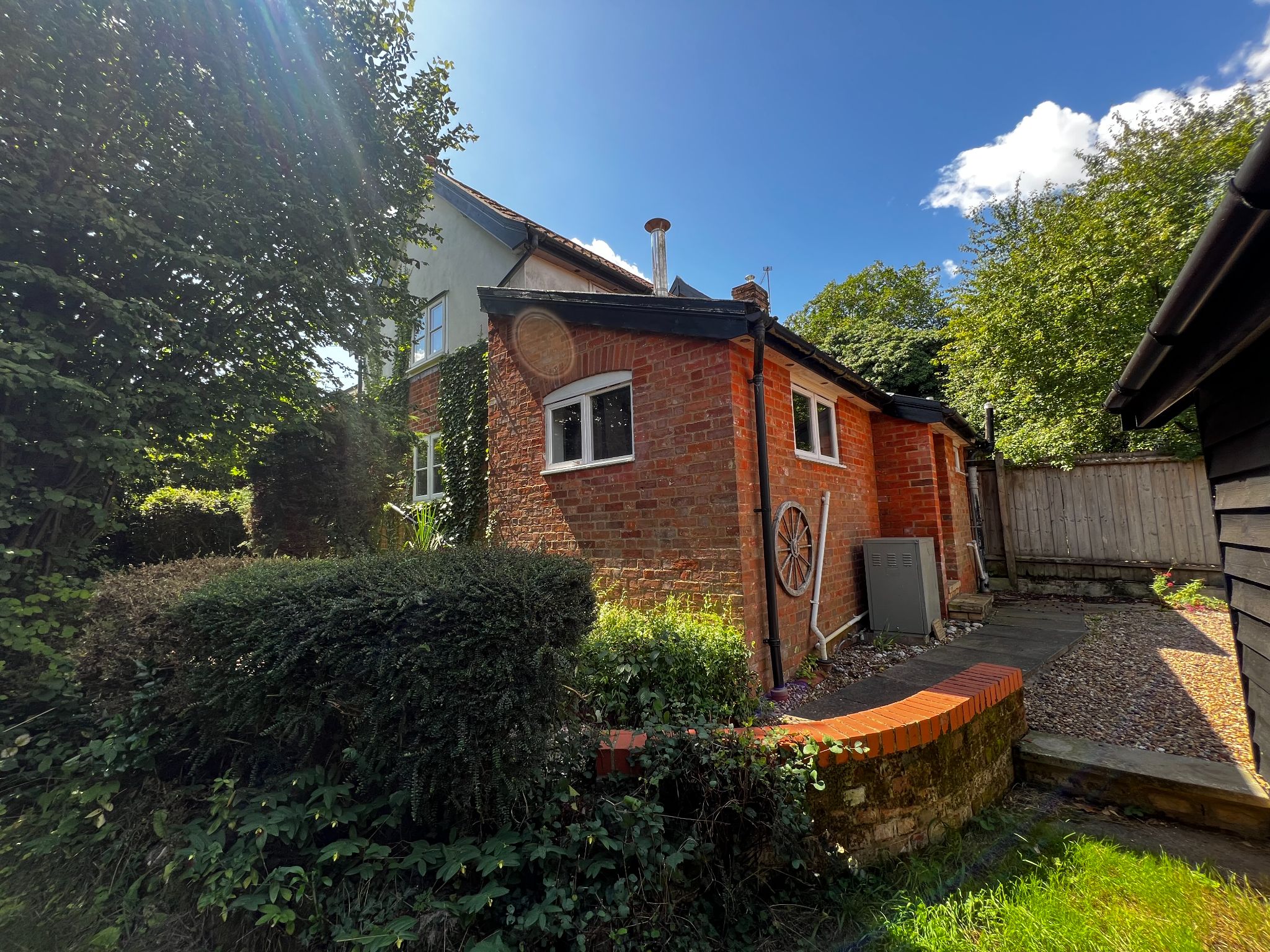 2 bedroom end terraced house Under Offer in Ipswich - Photograph 32.