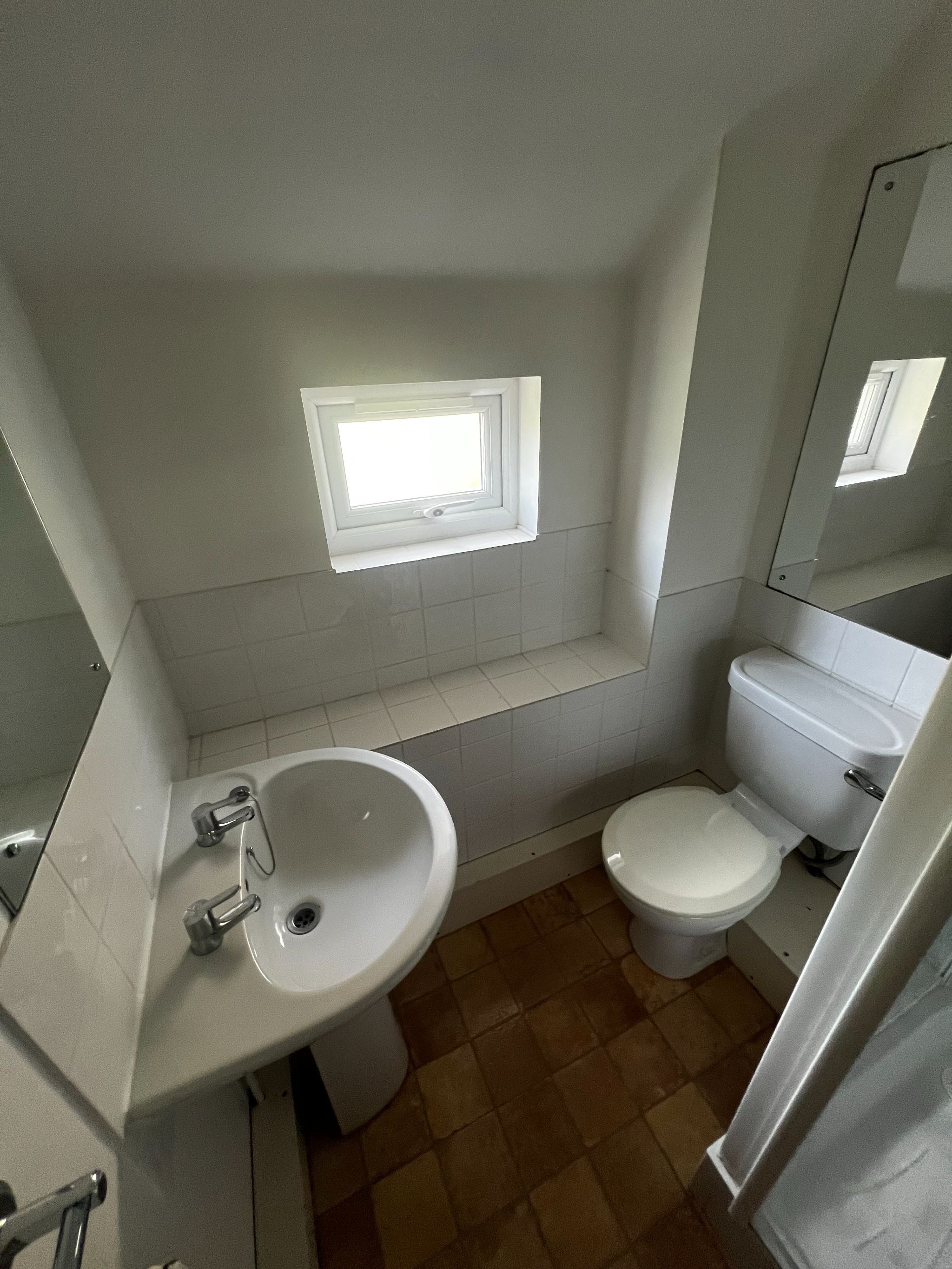 2 bedroom end terraced house Under Offer in Ipswich - Photograph 24.