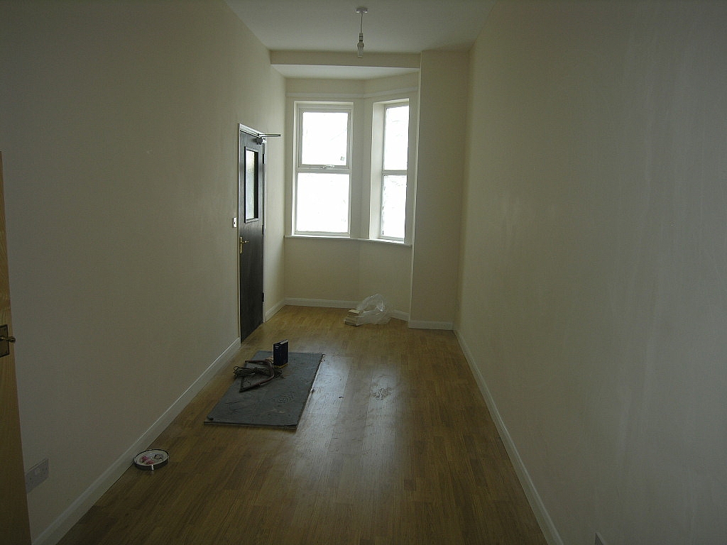 Apartment Flat/apartment Let in Ipswich - Photograph 3