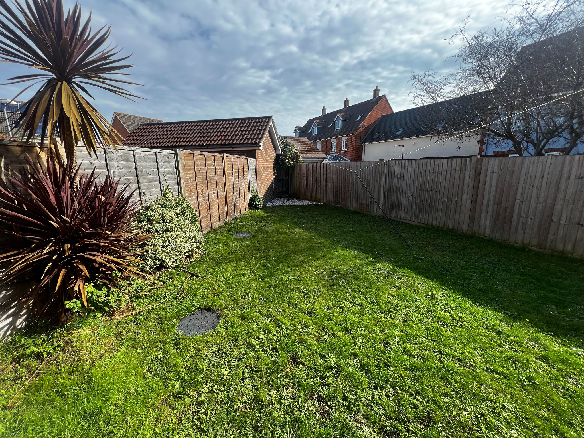3 bedroom end terraced house To Let in Ipswich - Photograph 12.