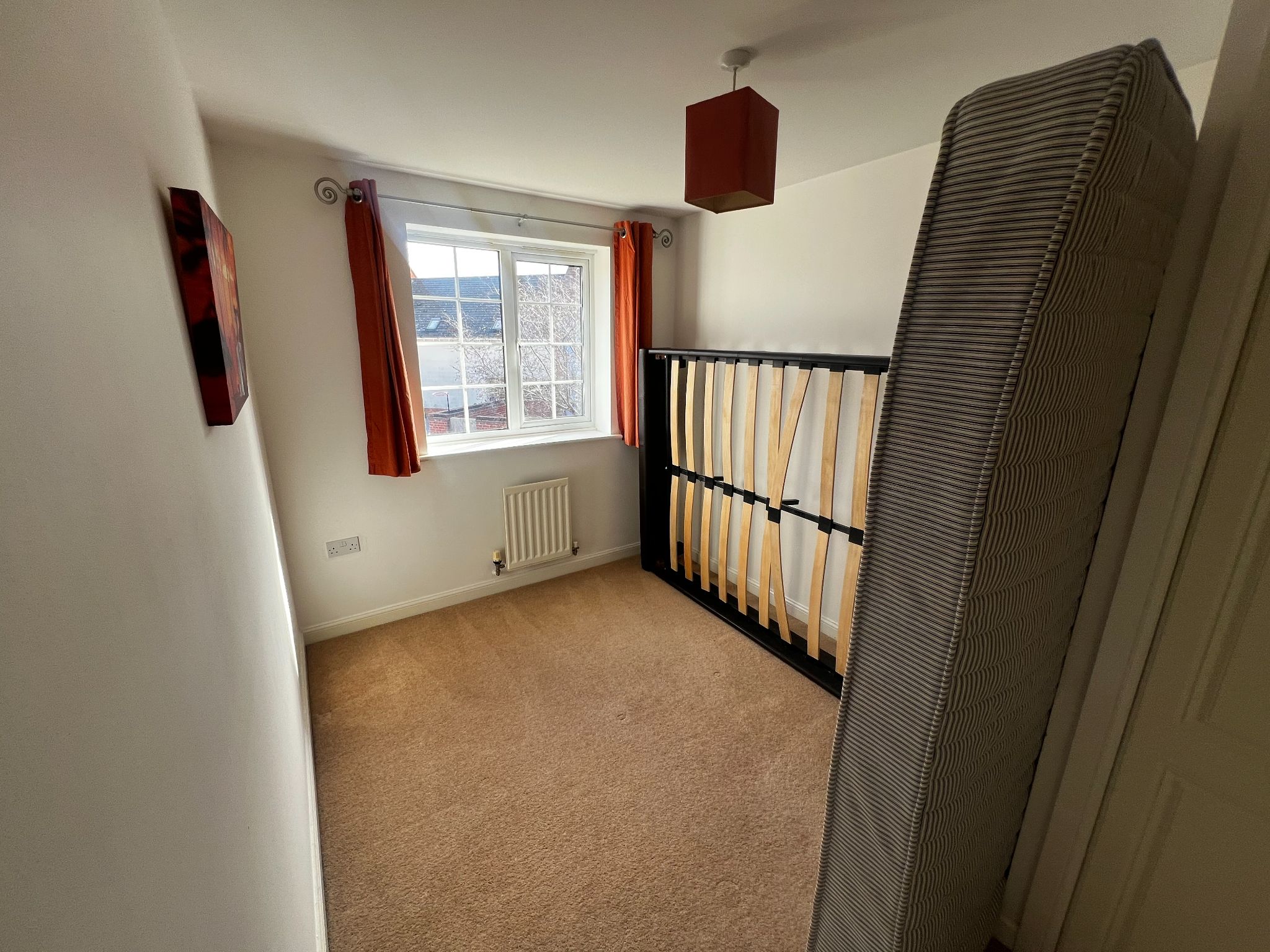 3 bedroom end terraced house To Let in Ipswich - Photograph 7.