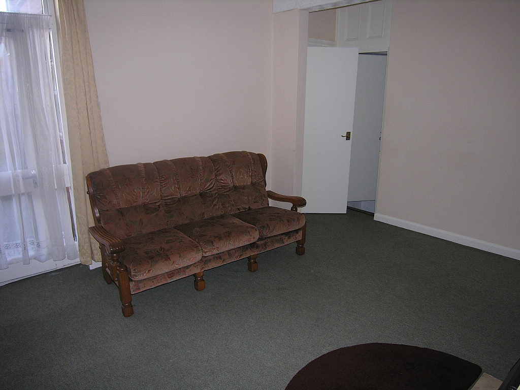 1 bedroom ground floor flat/apartment To Let in Ipswich - Photograph 3