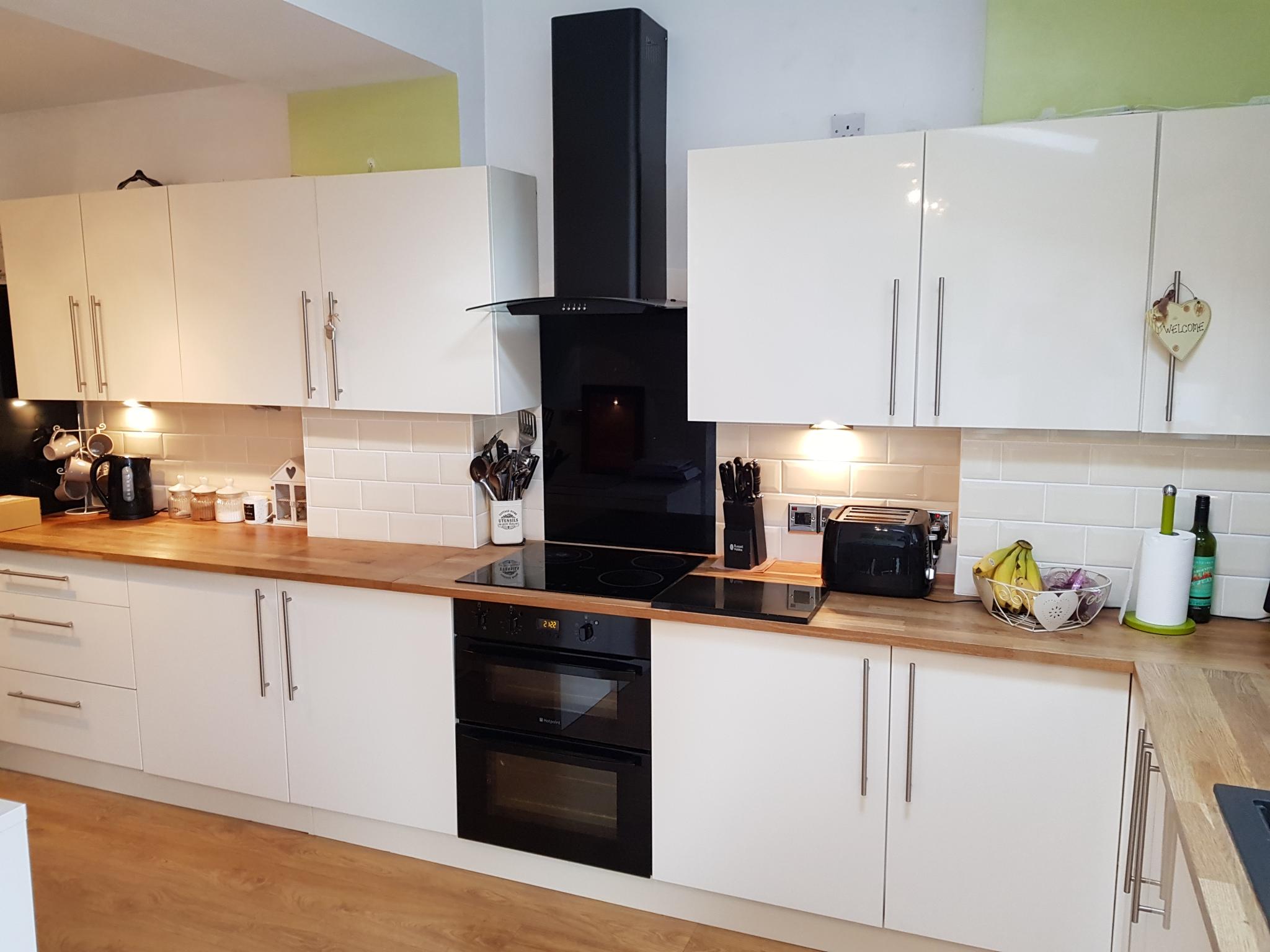 3 bedroom mid terraced house SSTC in Ipswich - 2