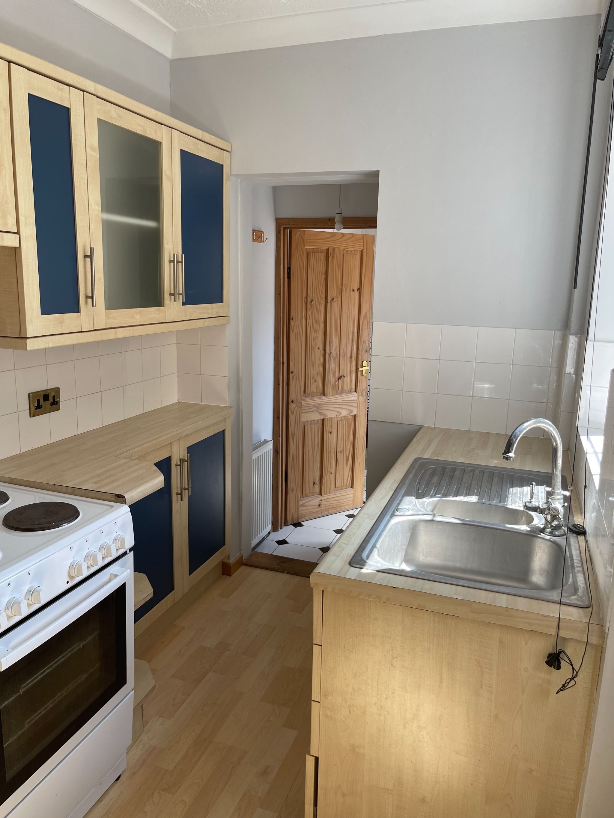 2 bedroom mid terraced house Under Offer in Ipswich - Photograph 7.